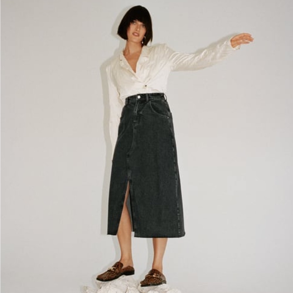Zara Black Midi Denim Skirt NWOT